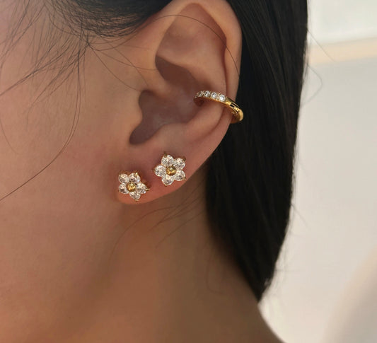 Flower studs