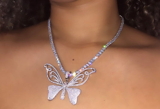 Riich Butterfly Necklace